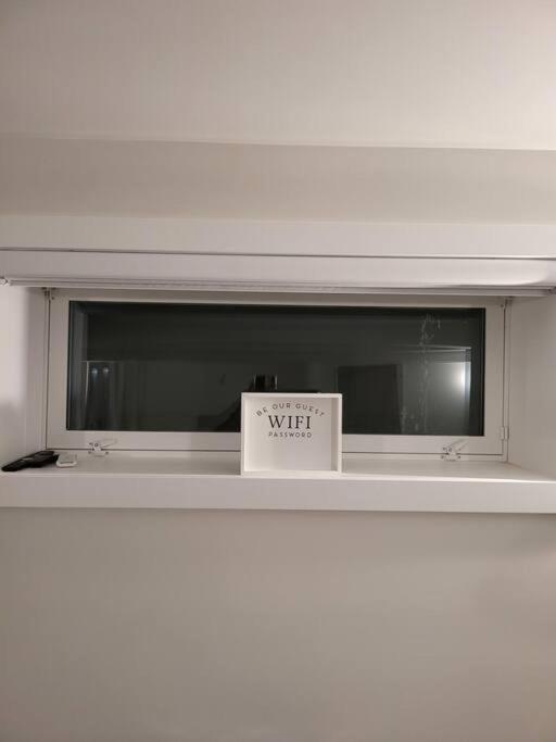 Luxury One Bedroom Γουίνιπεγκ Εξωτερικό φωτογραφία